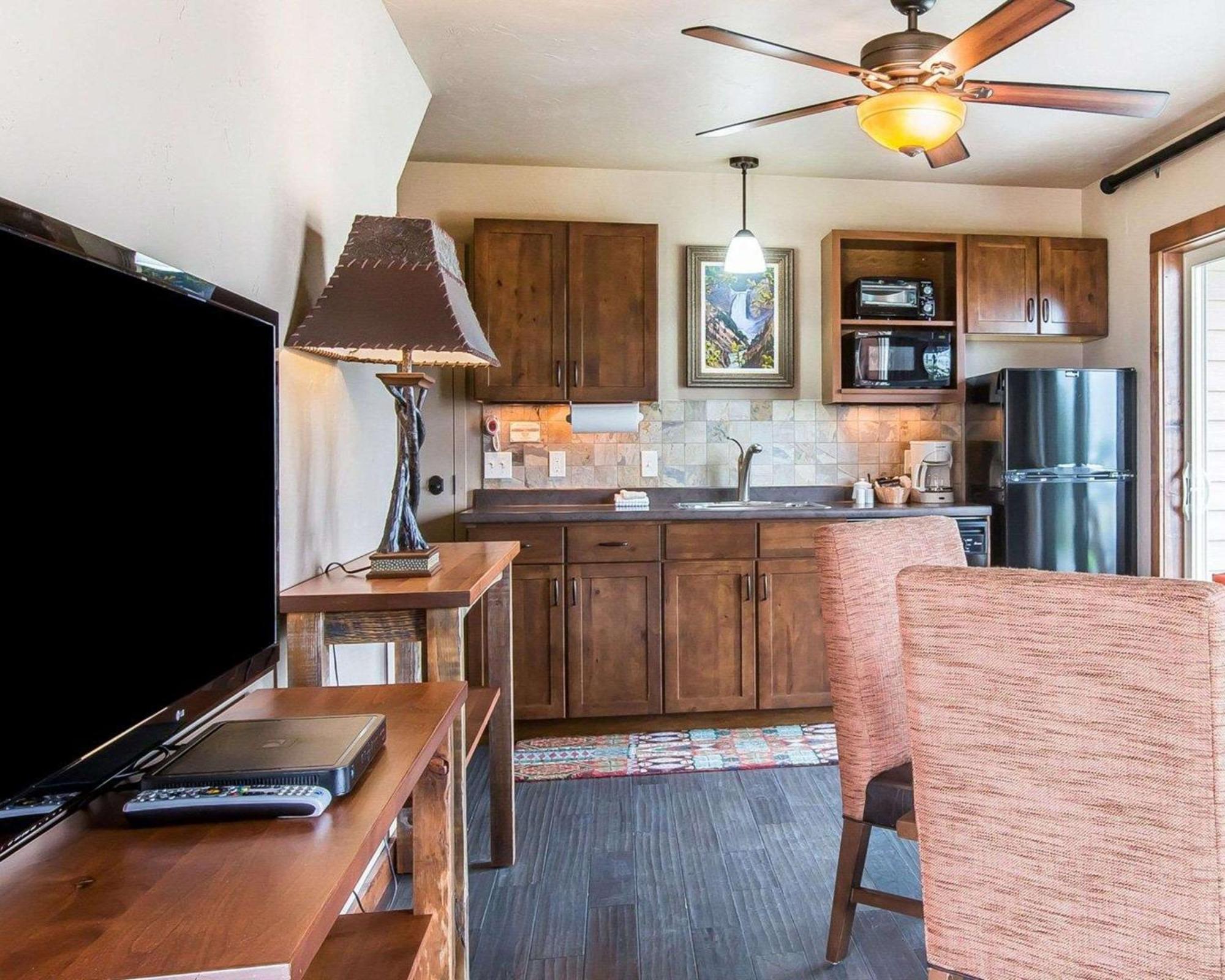 Yellowstone Valley Lodge, Ascend Hotel Collection Pray Zewnętrze zdjęcie